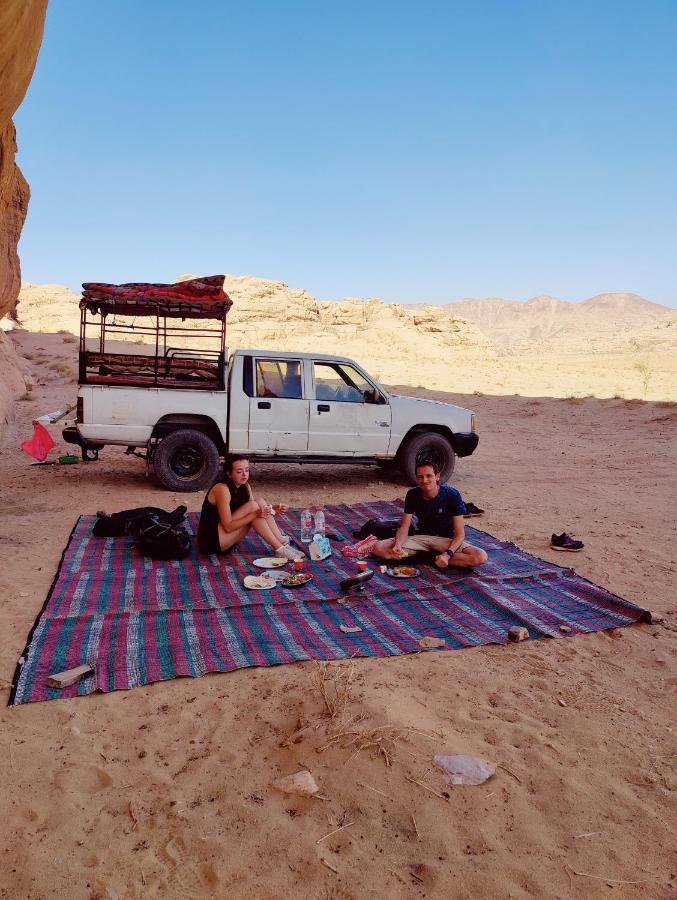 Bedouin Campsite & Tours Hotel วาดิรัม ภายนอก รูปภาพ